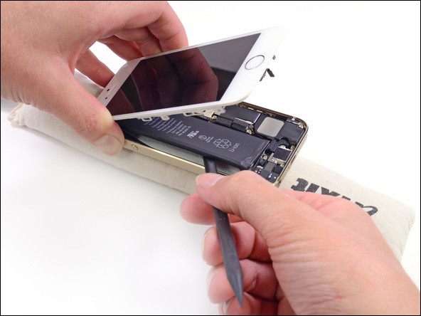 做工依舊精致 蘋果iPhone 5S拆解圖文評測